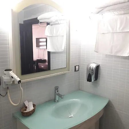 Airport Hotel